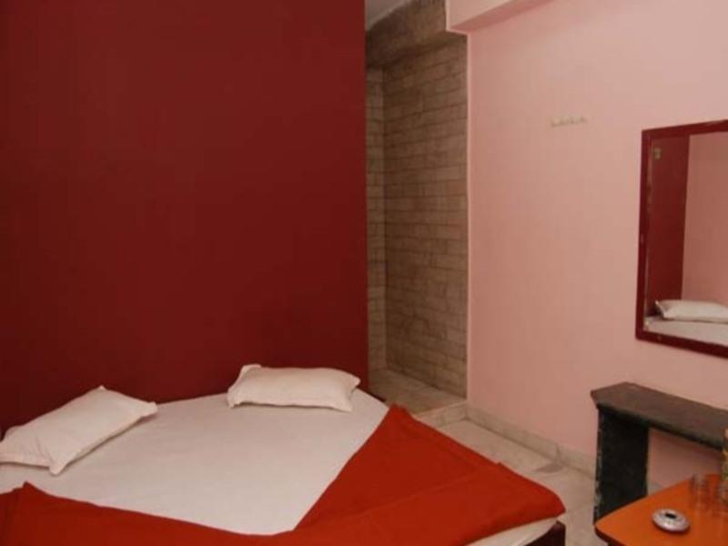Hotel Yatri Udaipur Bagian luar foto